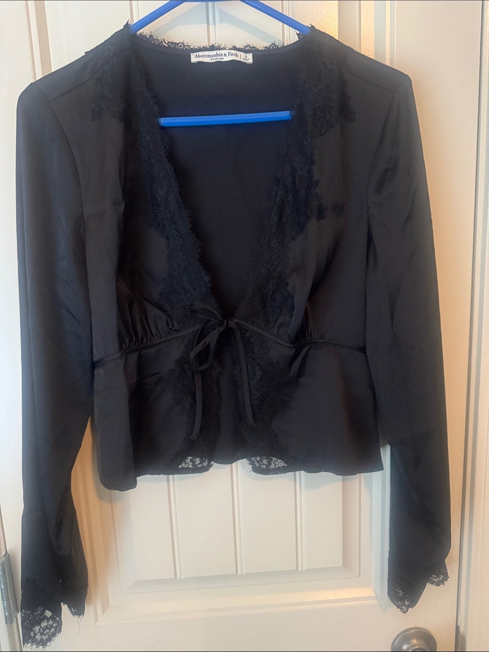Abercrombie & Fitch Black Satin Lace-Trim Tie Wrap